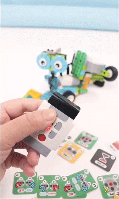 WEDO 2.0.gif